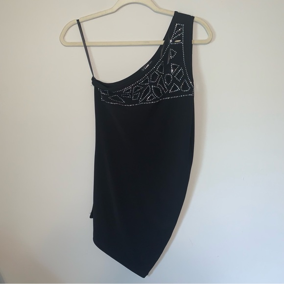 Venus Black One Shoulder Cut Out Asymmetrical Top Size Medium | item #285 - Picture 3 of 12